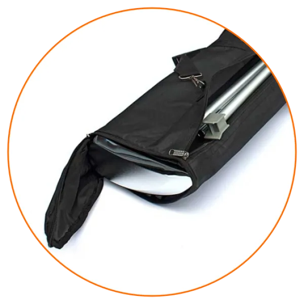 Bolsa de Nylon negra.